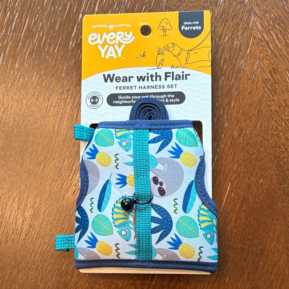 NWT Jungle Print Harness Set - Blue and Green